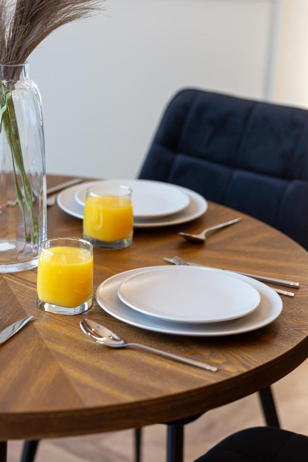 Awangarda Apartment Warsaw Ochota By Renters Prestige ภายนอก รูปภาพ