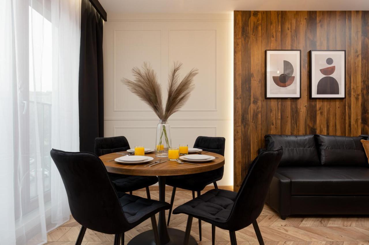 Awangarda Apartment Warsaw Ochota By Renters Prestige ภายนอก รูปภาพ